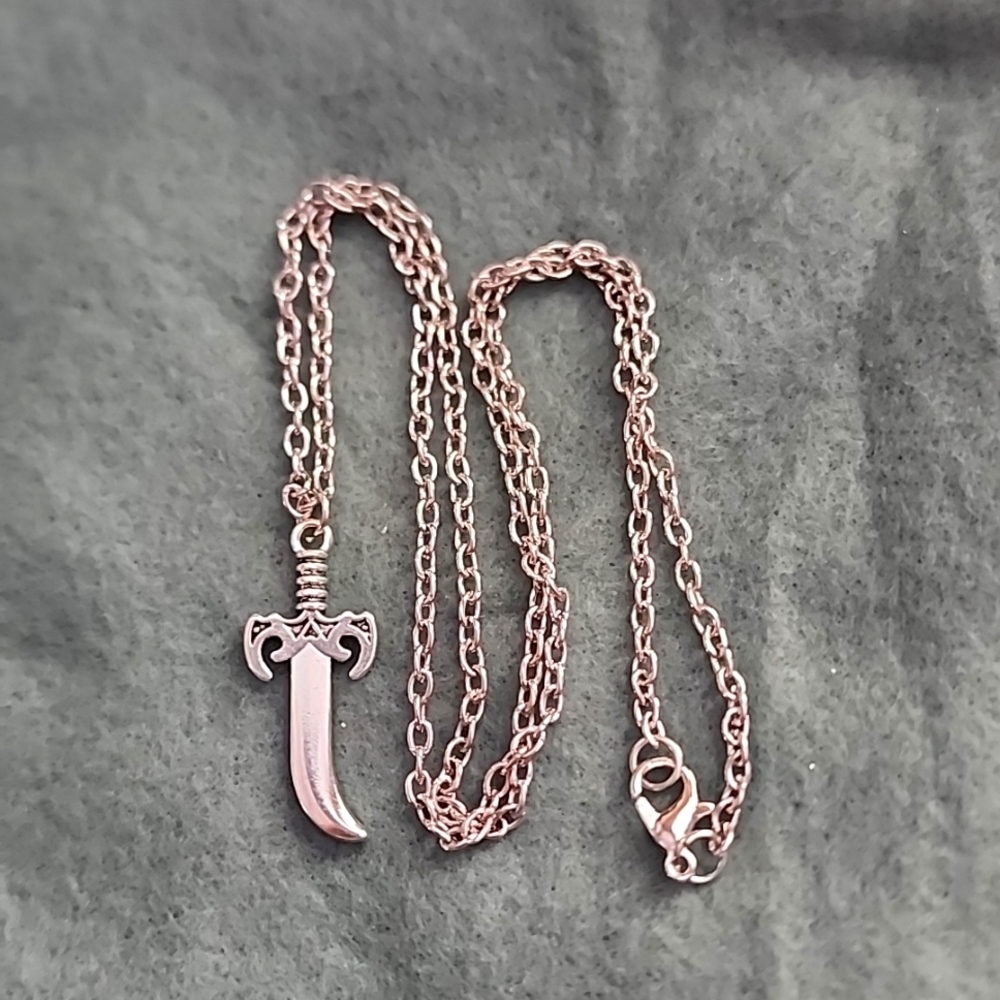 Dagger 🗡  Necklace NWT